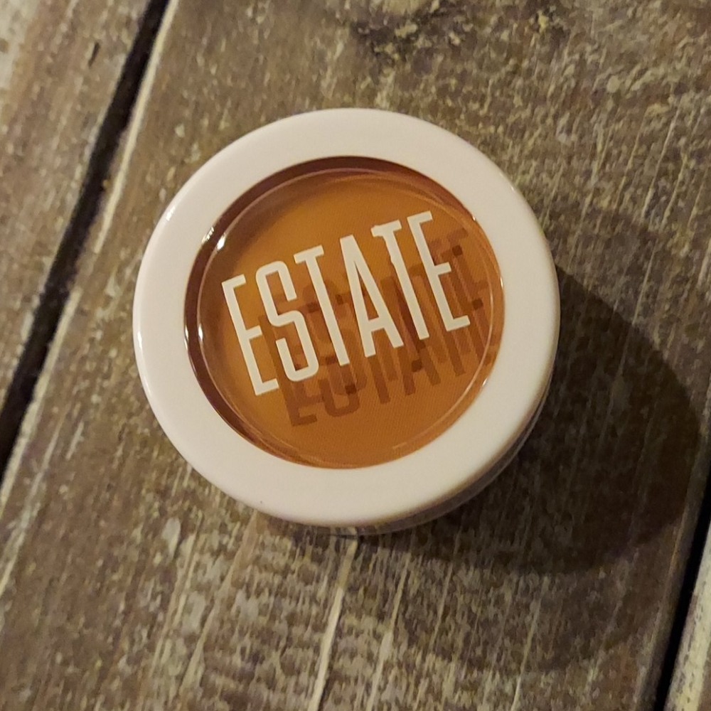 Pressed bronzer